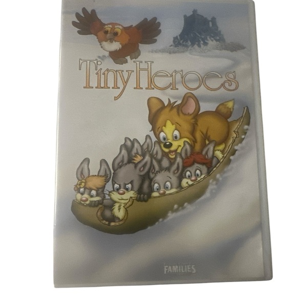 Tiny Heroes DVD - Picture 4 of 6